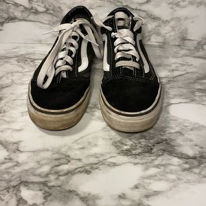 Size 5.5 vans.  Black and white